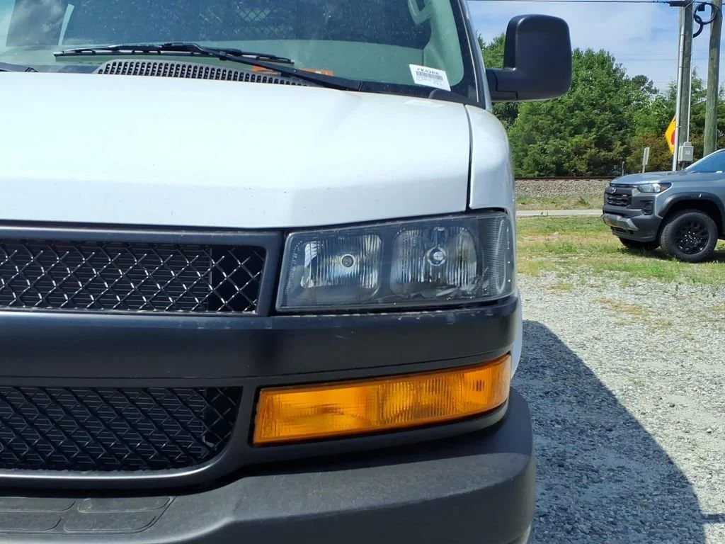 2026 Chevrolet Express Cargo Work Van - Photo 16
