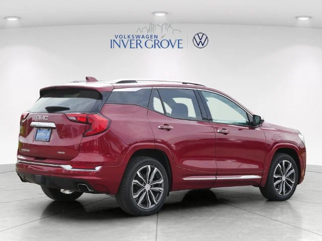 Used 2018 Red GMC Denali image 7