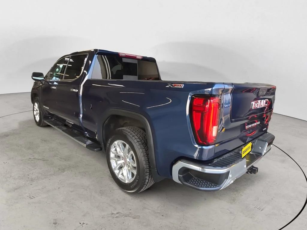 Used 2019 PACIFIC BLUE METALLIC GMC SLT image 7