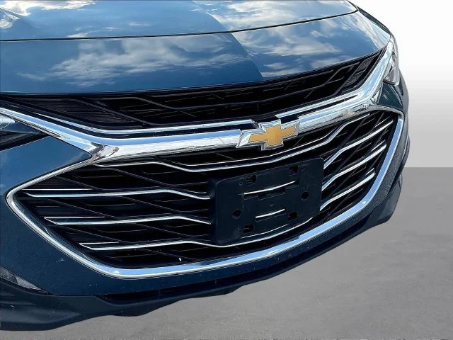 Used 2025 Blue Chevrolet LT image 33