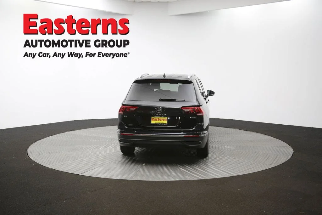 Used 2023 Black Volkswagen 2.0T SE image 37