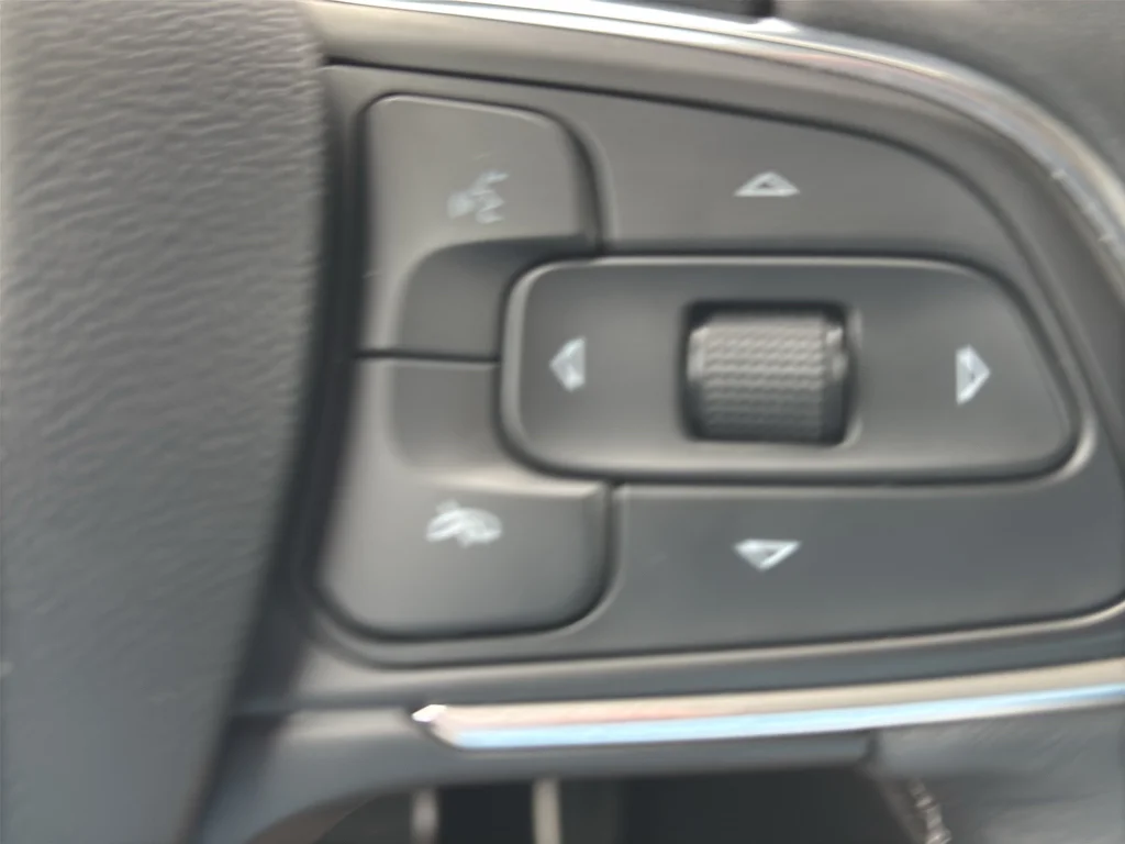Used 2023 Cinnabar Metallic Buick Preferred image 15