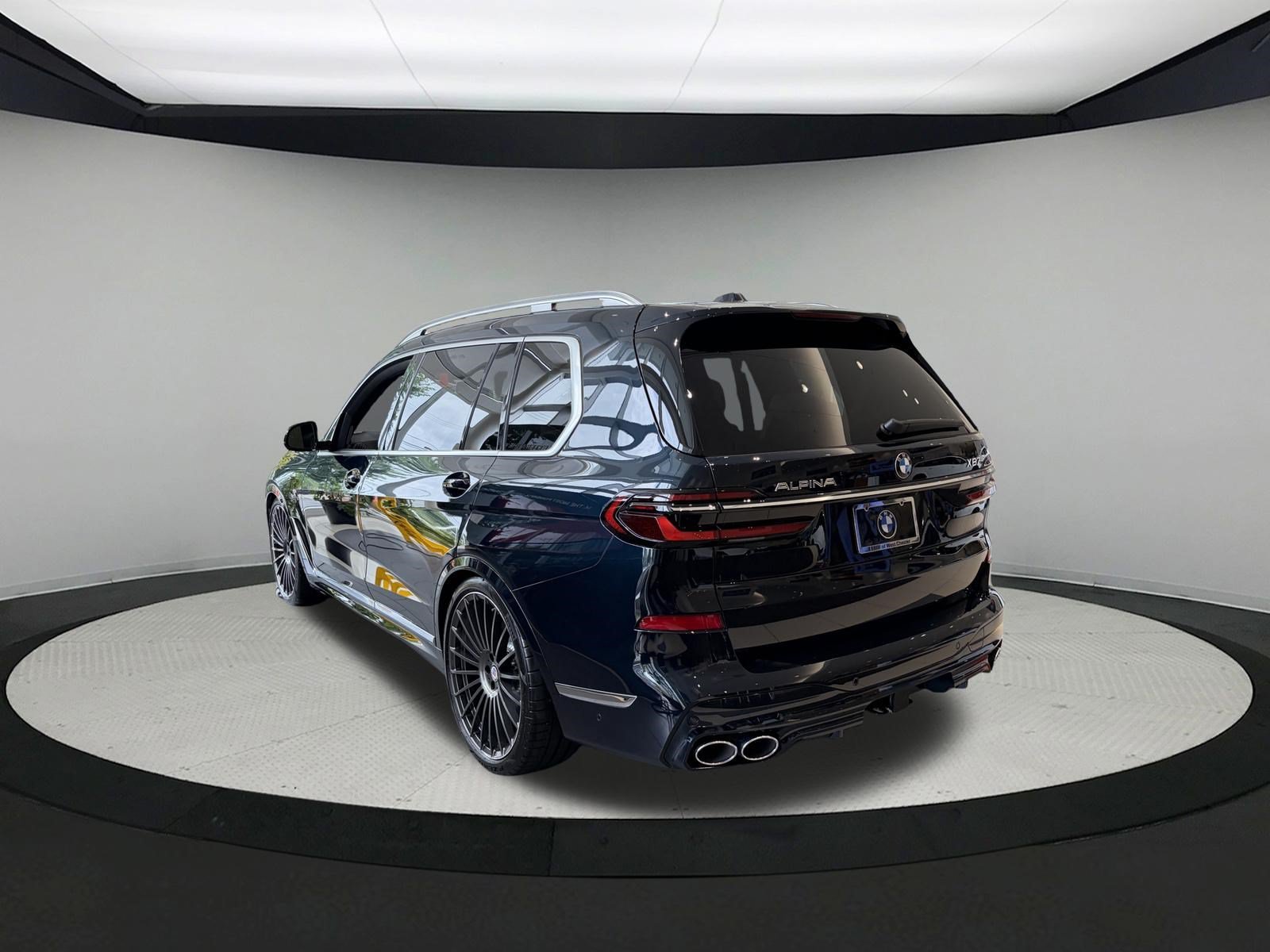 New 2026 ALPINE WHT BMW ALPINA XB7 image 4