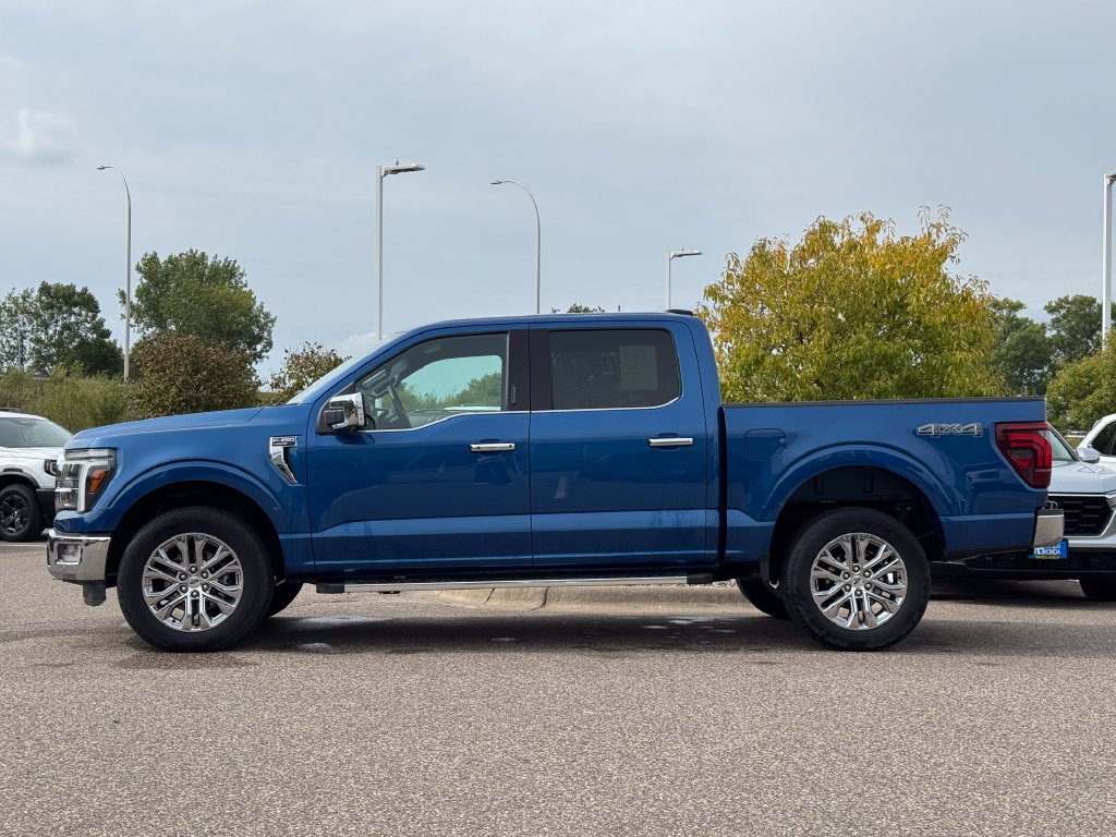 Used 2024 Atlas Blue Metallic Ford Lariat image 7