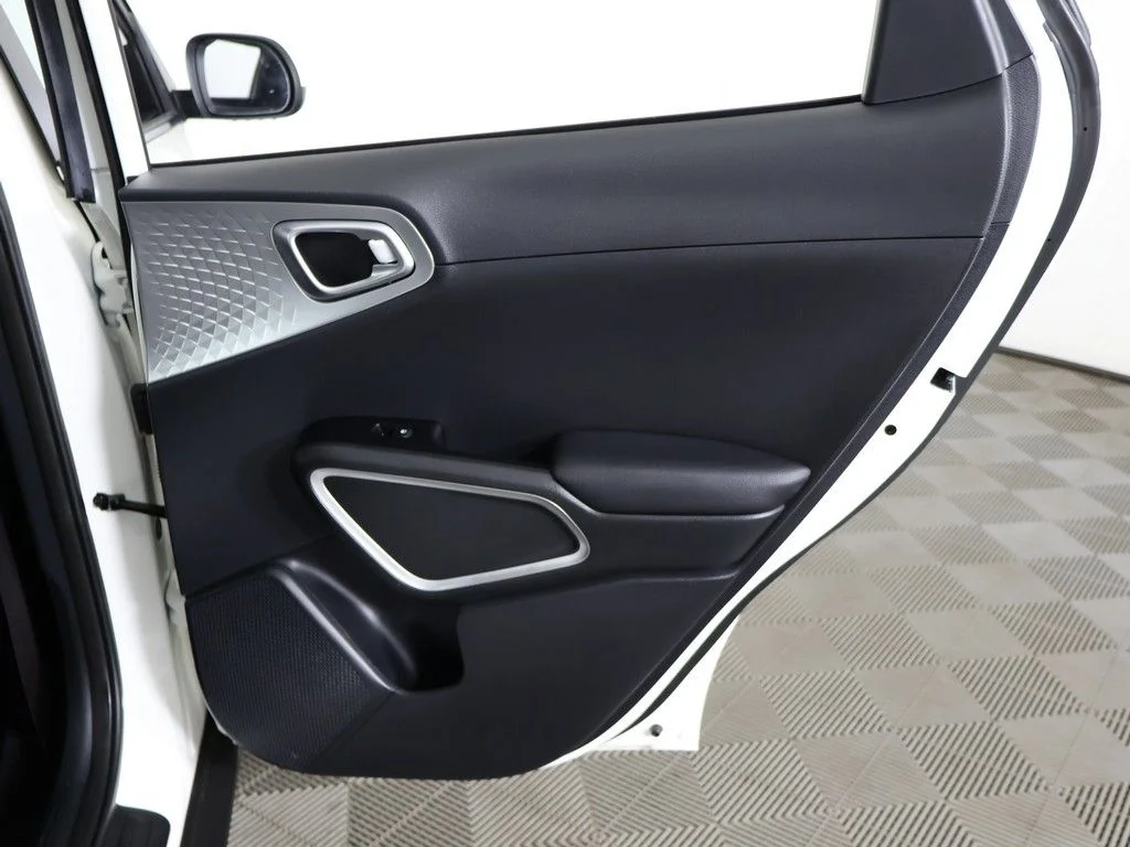 Used 2024 White Kia LX image 24