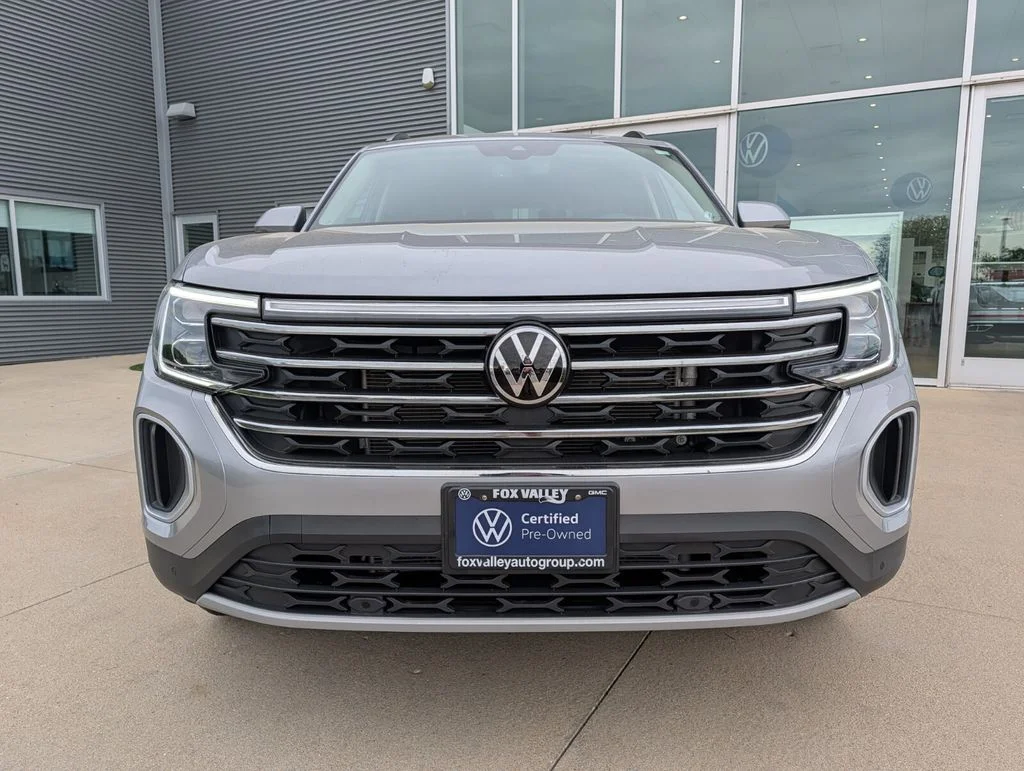 Certified Used 2026 Silver Volkswagen SE w/Technology image 8