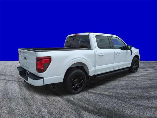 New 2026 Oxford White Ford XLT image 4