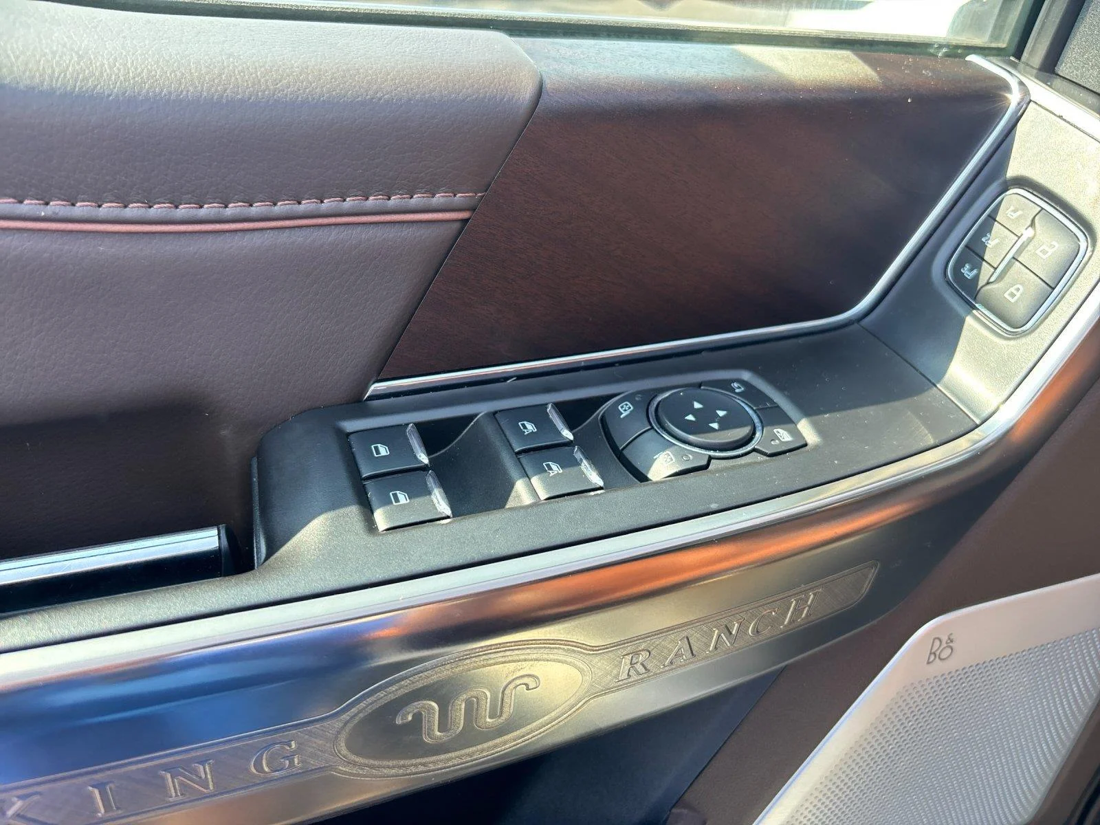 Used 2022 Star White Metallic Tri-Coat Ford King Ranch image 14