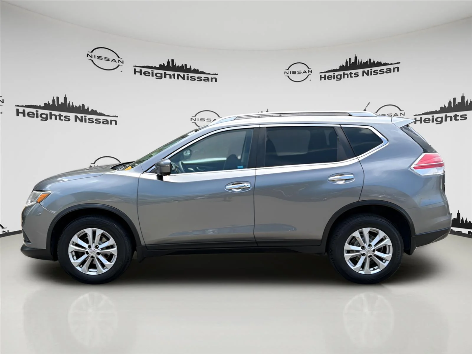 Used 2016 Nissan Rogue SV with VIN KNMAT2MV1GP661664 for sale in Jackson Heights, NY