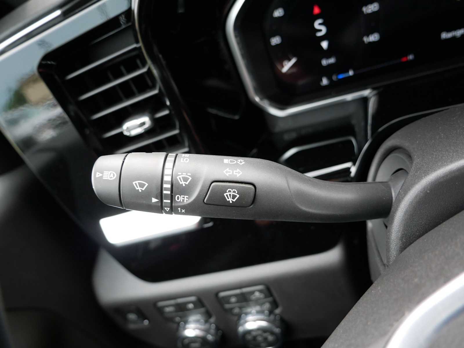 2026 GMC Sierra 1500 SLT - Photo 26