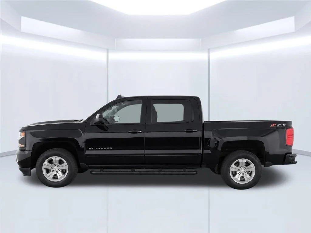 2018 Chevrolet Silverado 1500 LT Z71 - Photo 9