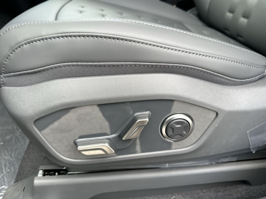 2026 Kia EV9 Wind - Photo 12