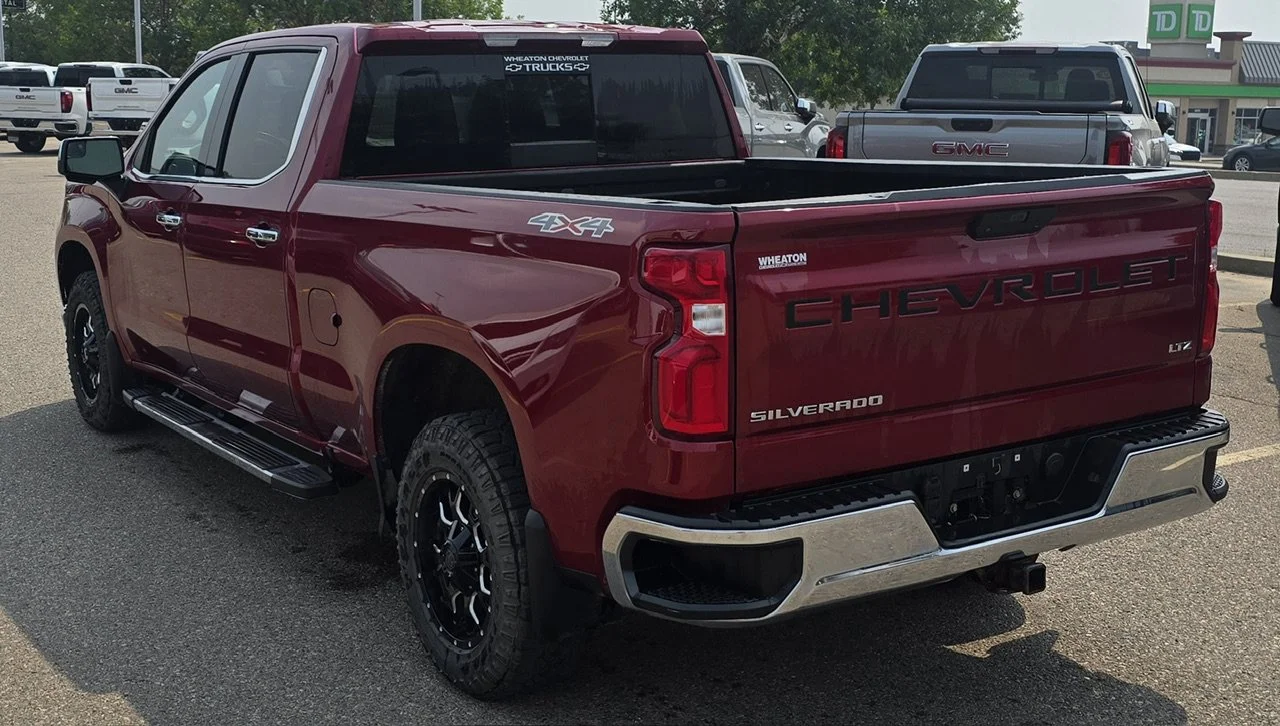 Used 2020 Red Chevrolet LTZ Crew Cab image 3