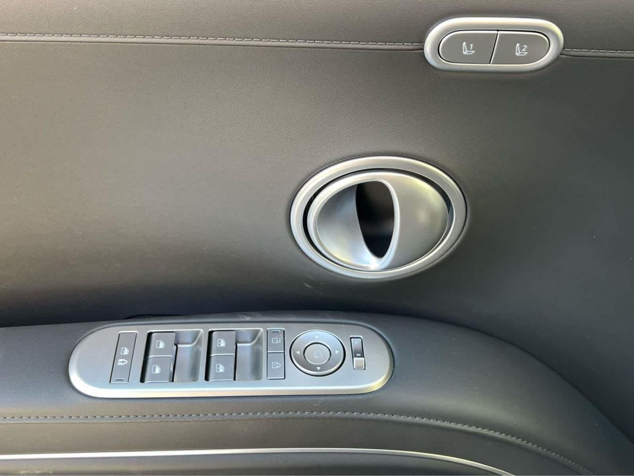 New 2026 Ecotronic Gray Pearl Hyundai SEL Premium AWD image 32