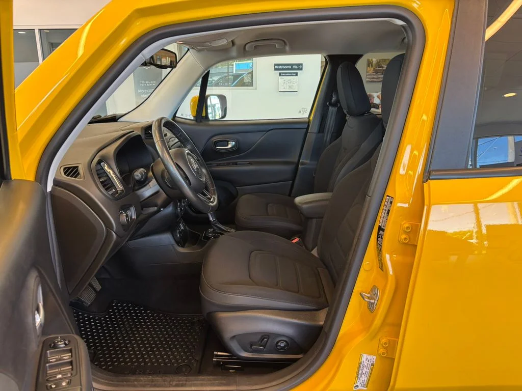 Used 2017 Yellow Jeep Latitude image 14