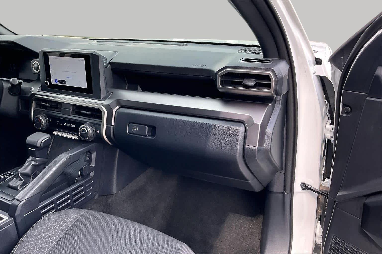 Used 2025 Ice Cap Toyota SR5 image 18
