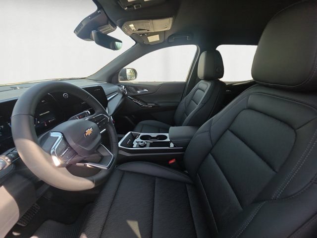 2027 Chevrolet Equinox LT - Photo 11