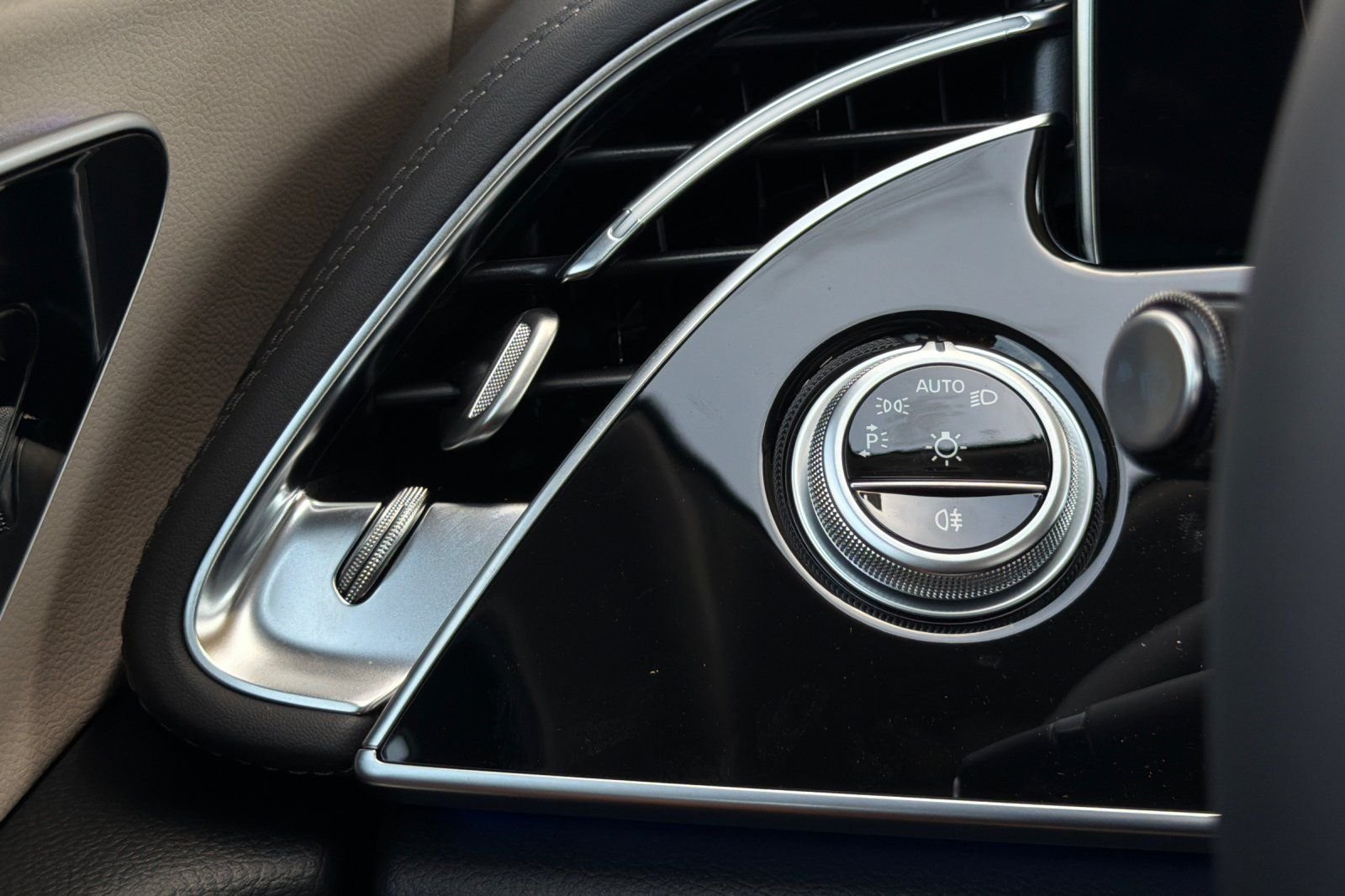 New 2026 Polar White Mercedes-Benz E 350 image 32