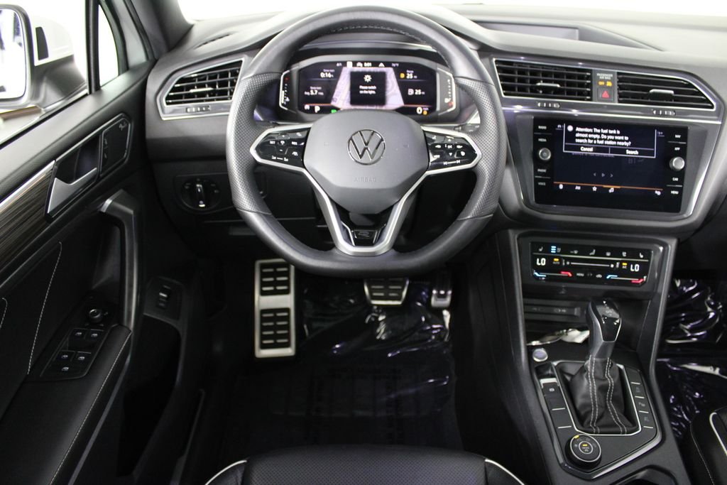 Used 2022 White Volkswagen 2.0T SEL R-Line image 5