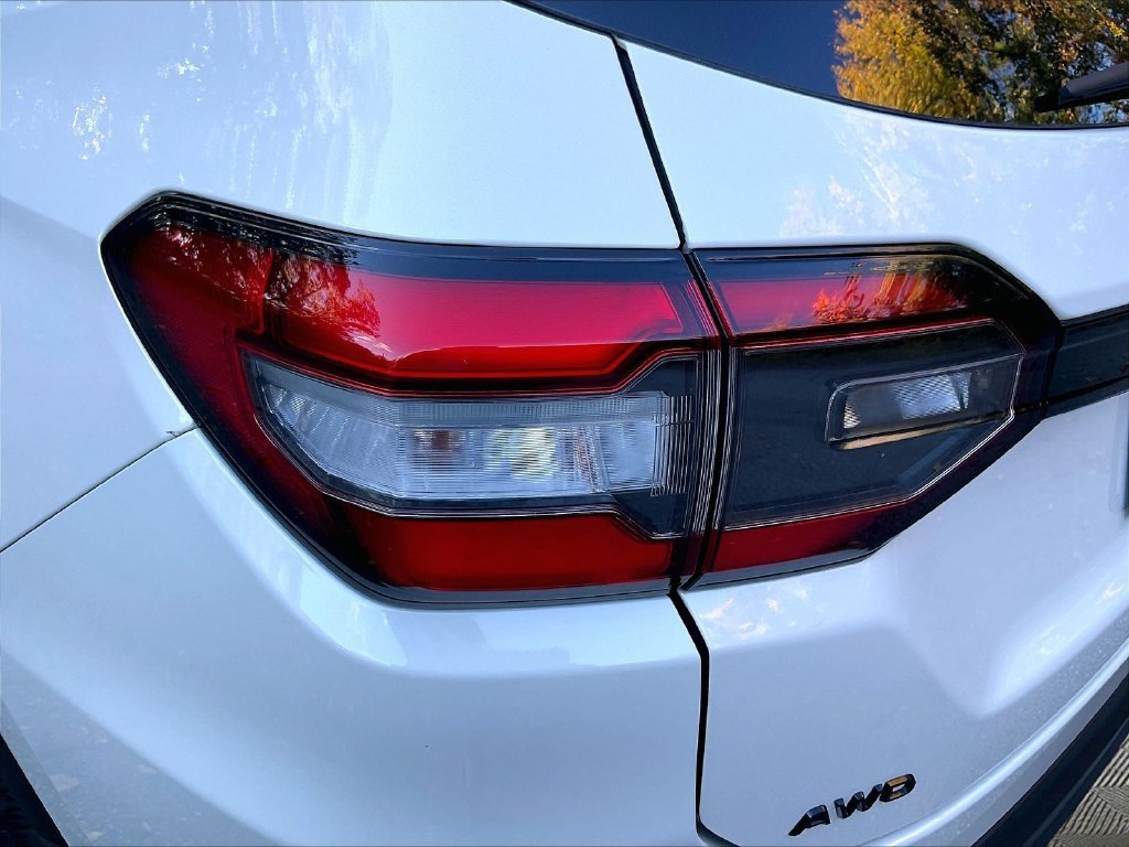 Used 2025 White Honda Black Edition image 34