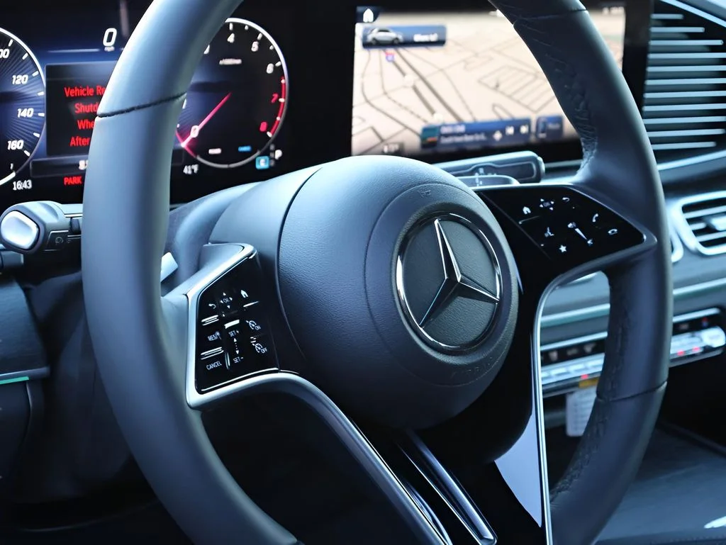 Certified Used 2026 Black Mercedes-Benz GLE 350 image 20