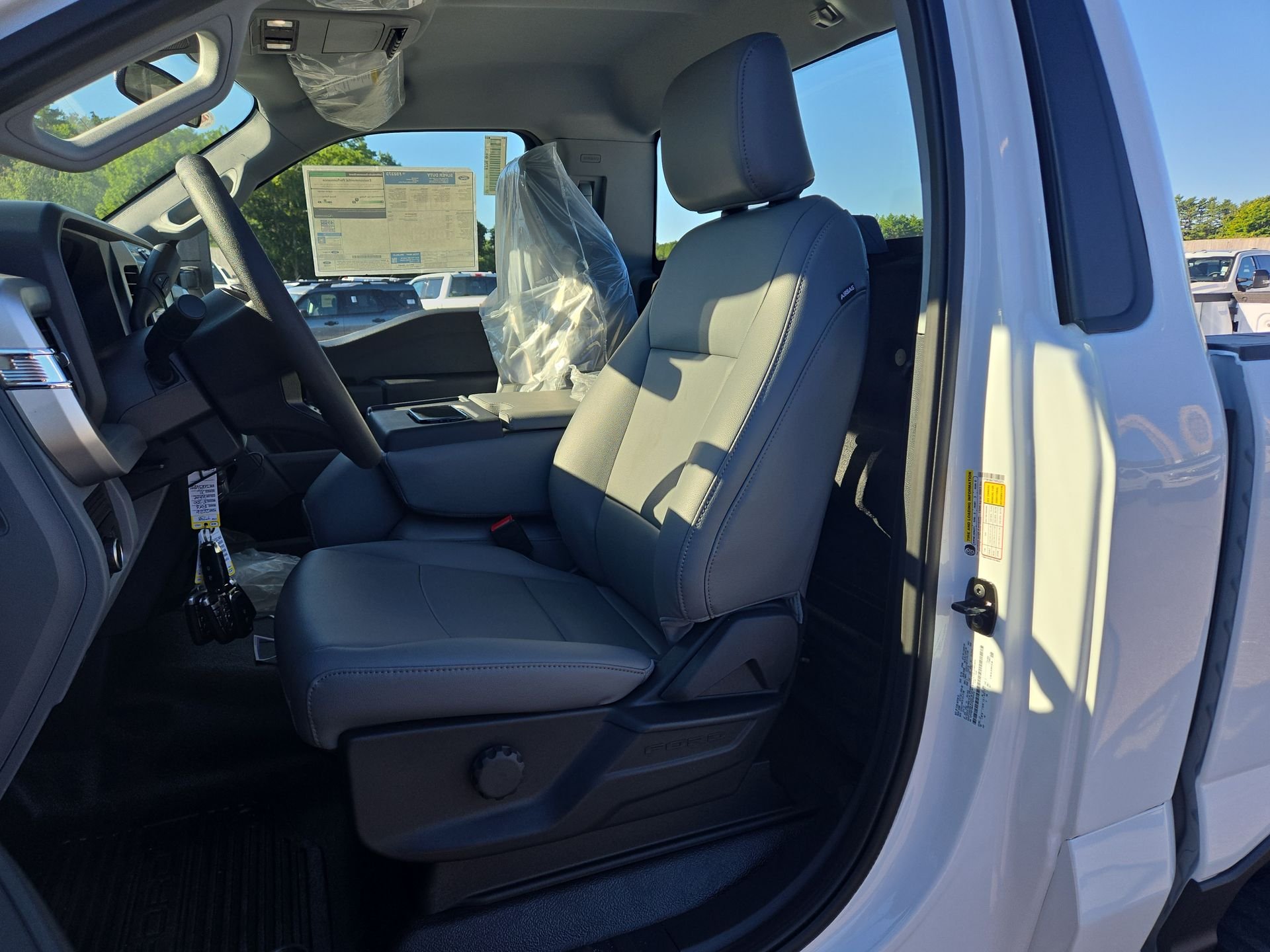 New 2026 Oxford White Ford F-350® XL image 5