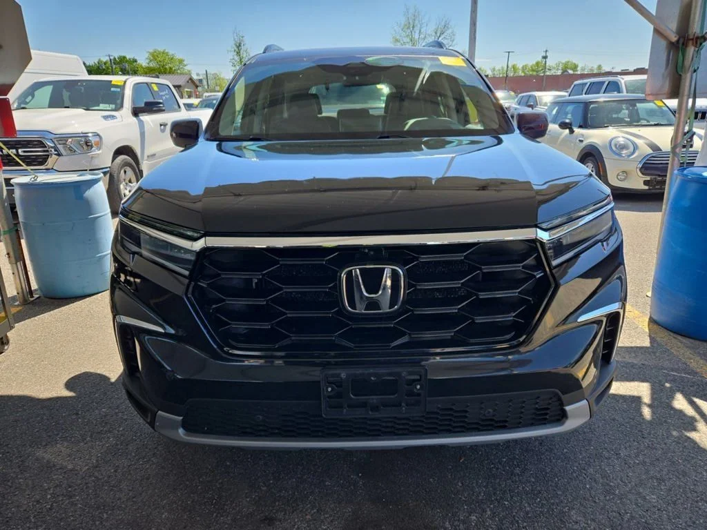 Used 2023 Black Honda Elite image 15