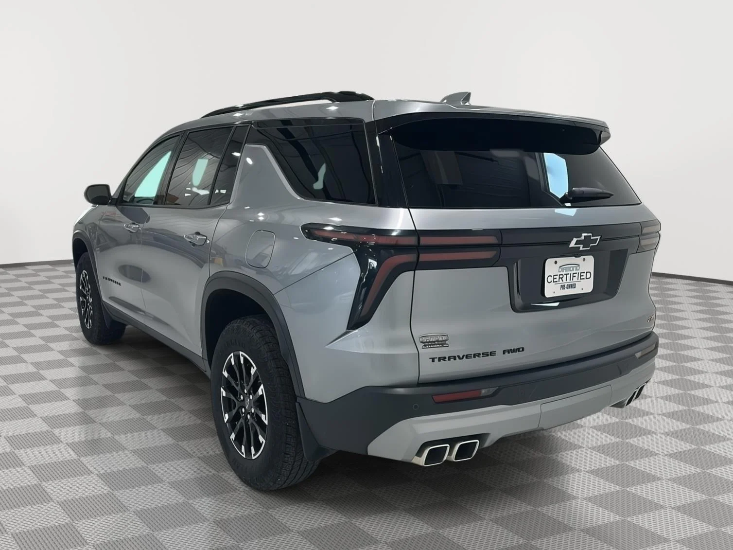Used 2025 Sterling Gray Metallic Chevrolet Z71 image 3