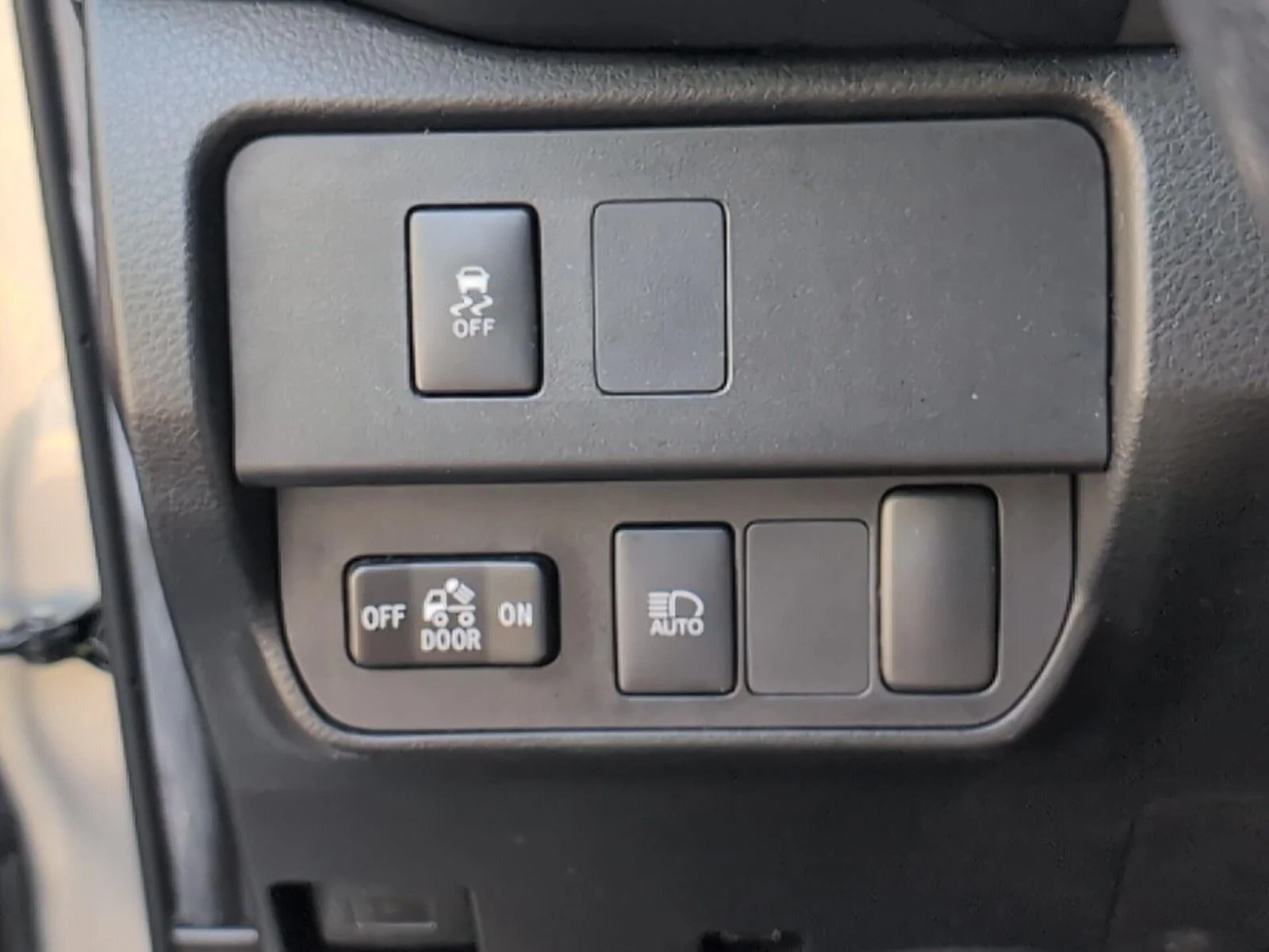 Used 2022 Celestial Silver Metallic Toyota SR image 32
