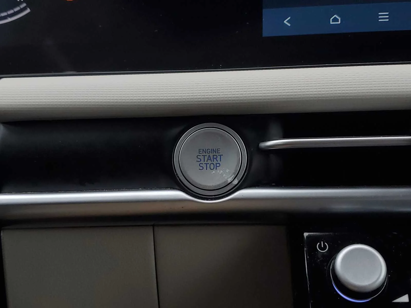 Used 2025 Atlantis Blue Hyundai SEL image 30