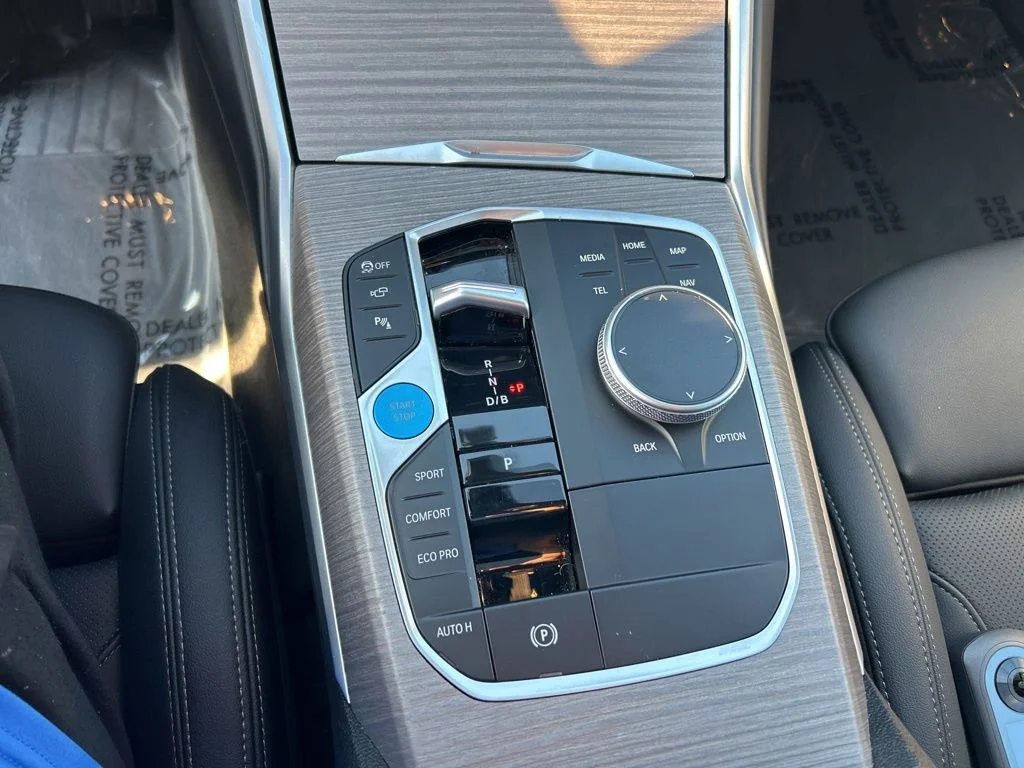 Used 2025 Gray BMW xDrive40 image 42