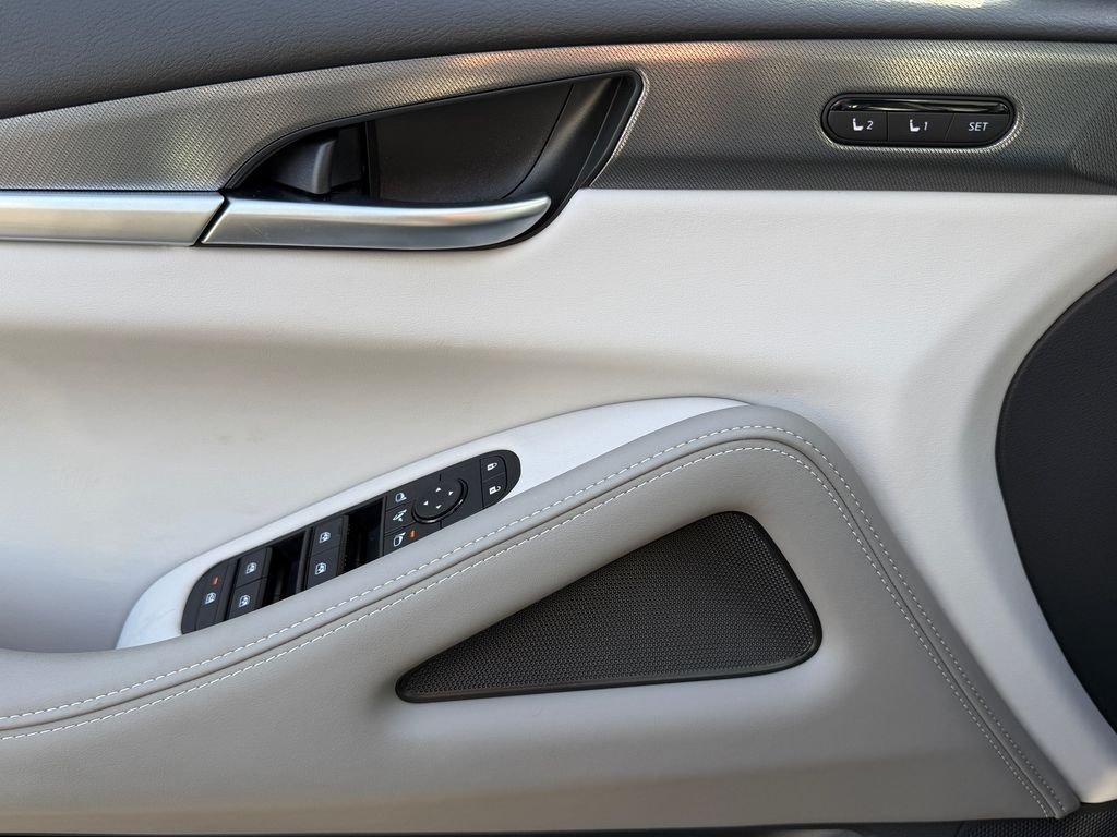 New 2027 BLACK OBSIDIAN INFINITI Luxe AWD image 25