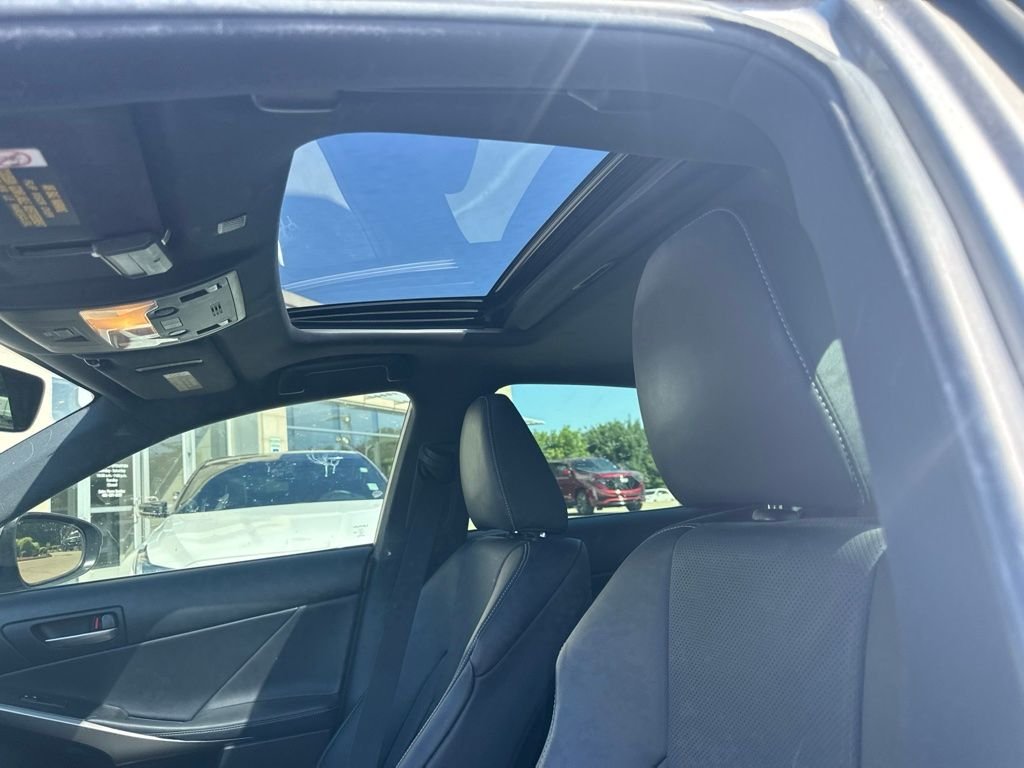 Used 2020 Silver Lexus 350 image 9