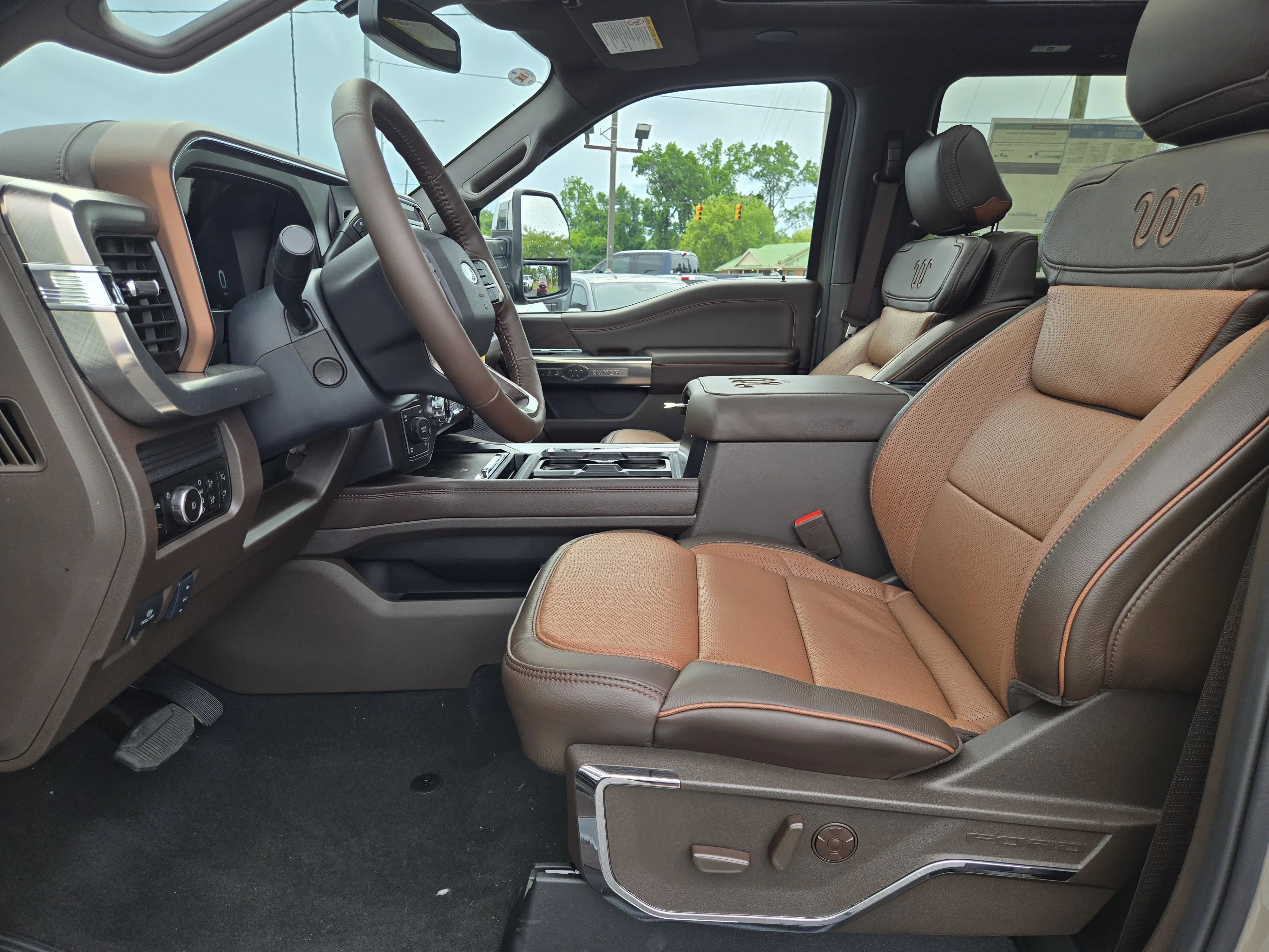 New 2026 STAR WHITE Ford King Ranch image 22