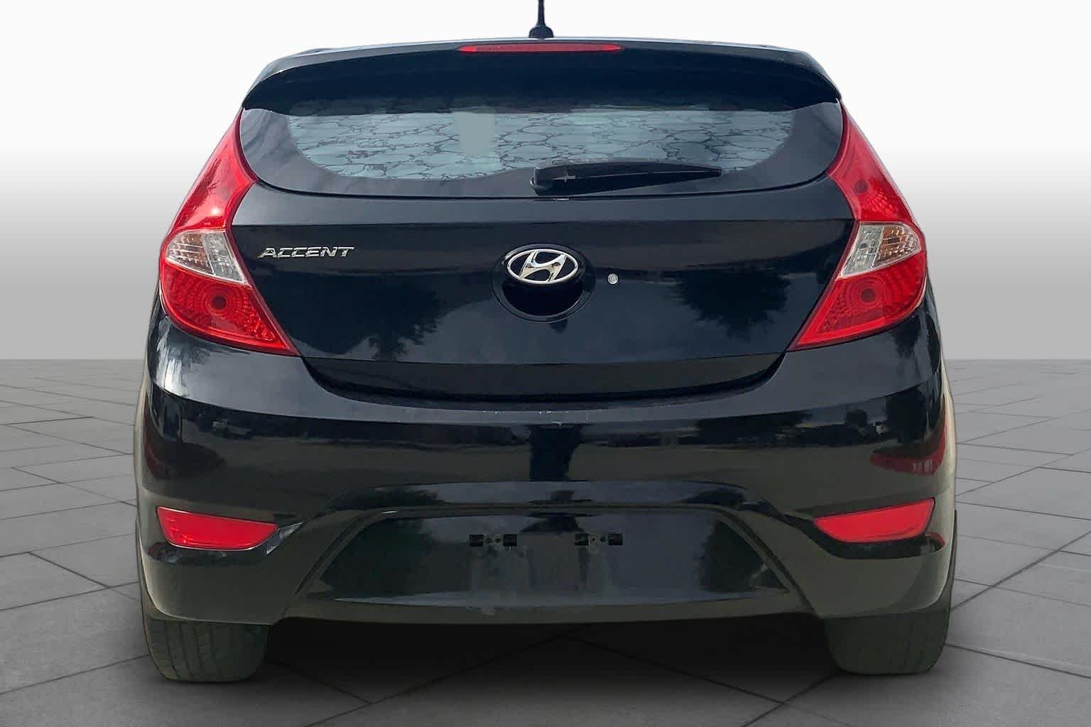 Used 2015 Ultra Black Pearl Hyundai Sport image 5