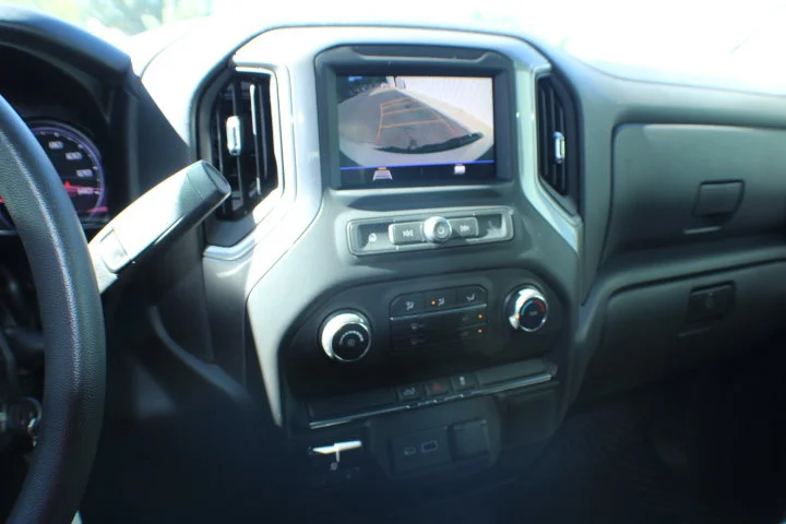 Certified Used 2021 SUMMIT WHITE Chevrolet Custom image 14