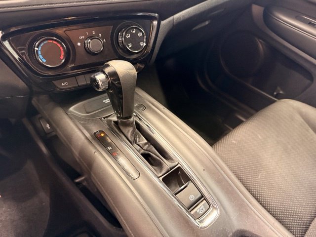Used 2018  Honda LX image 17