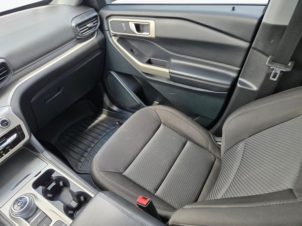 Used 2023 Silver Ford XLT image 20