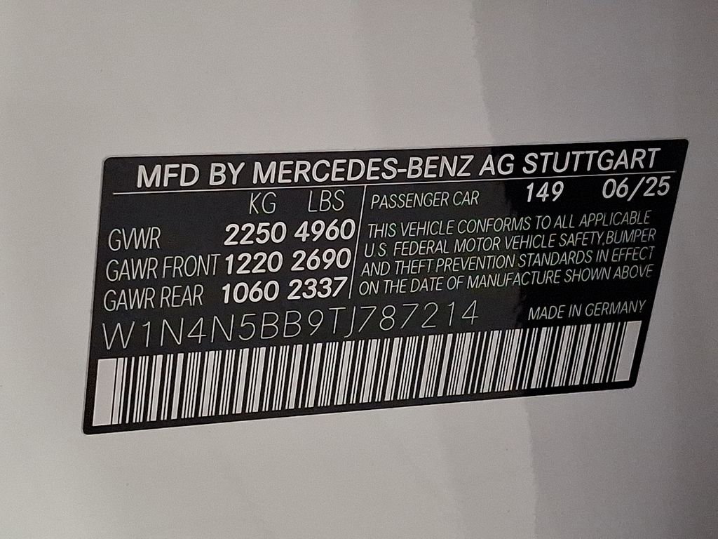 New 2026 Polar White Mercedes-Benz GLA 35 AMG® image 59