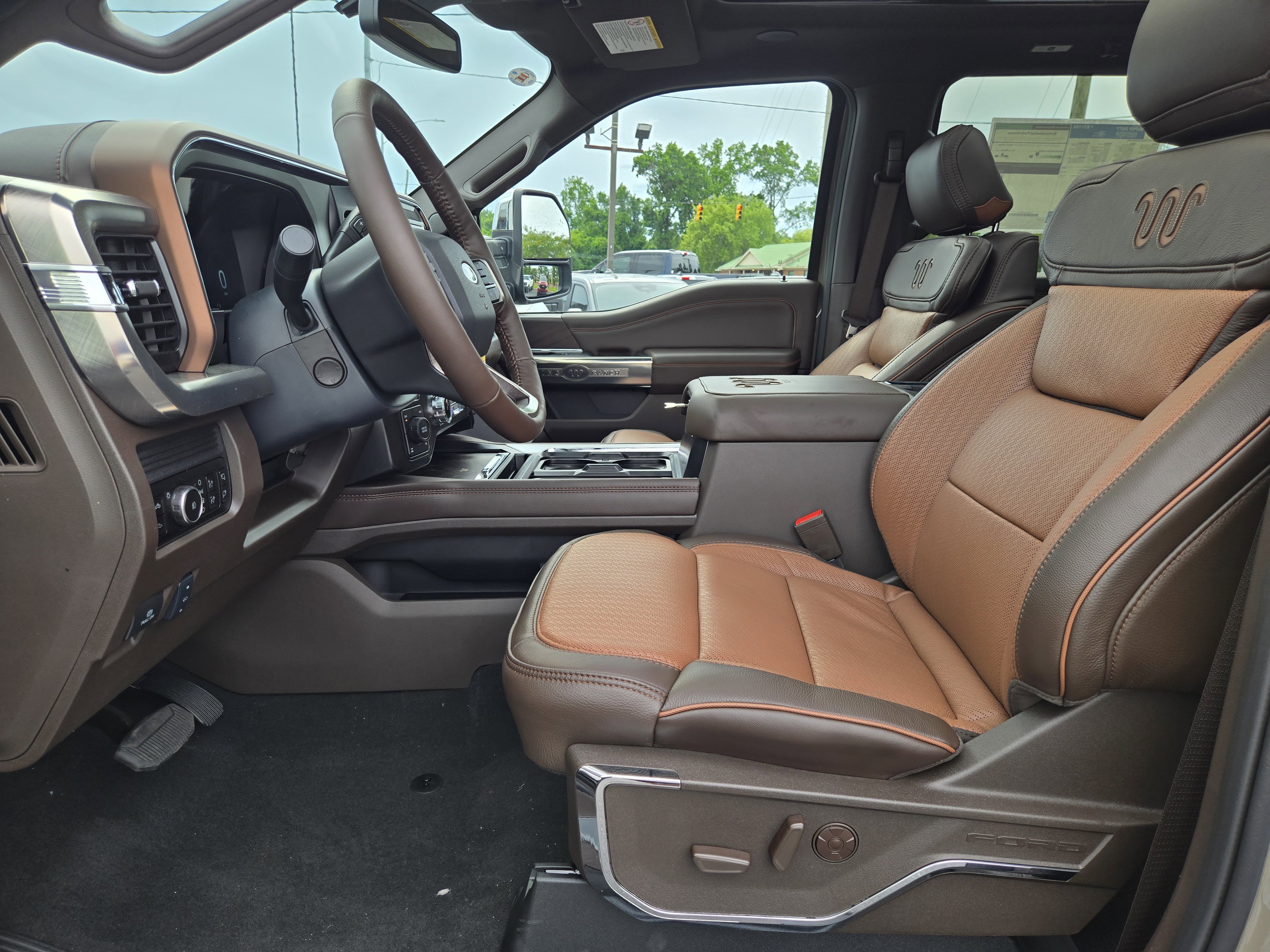 New 2026 STAR WHITE Ford King Ranch image 22