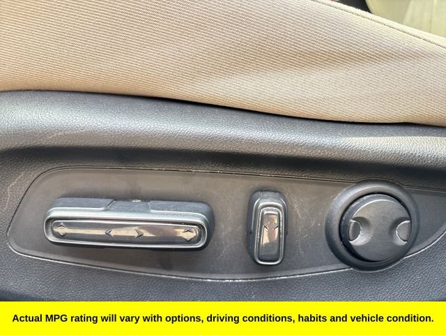 Used 2023  Honda EX image 15