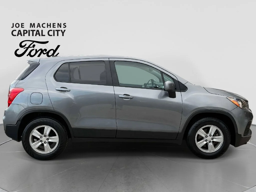 Used 2020 Gray Chevrolet LS image 3