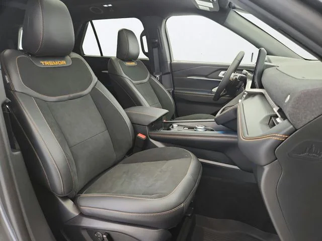 New 2026 Carbonized Gray Metallic Ford Tremor® image 60