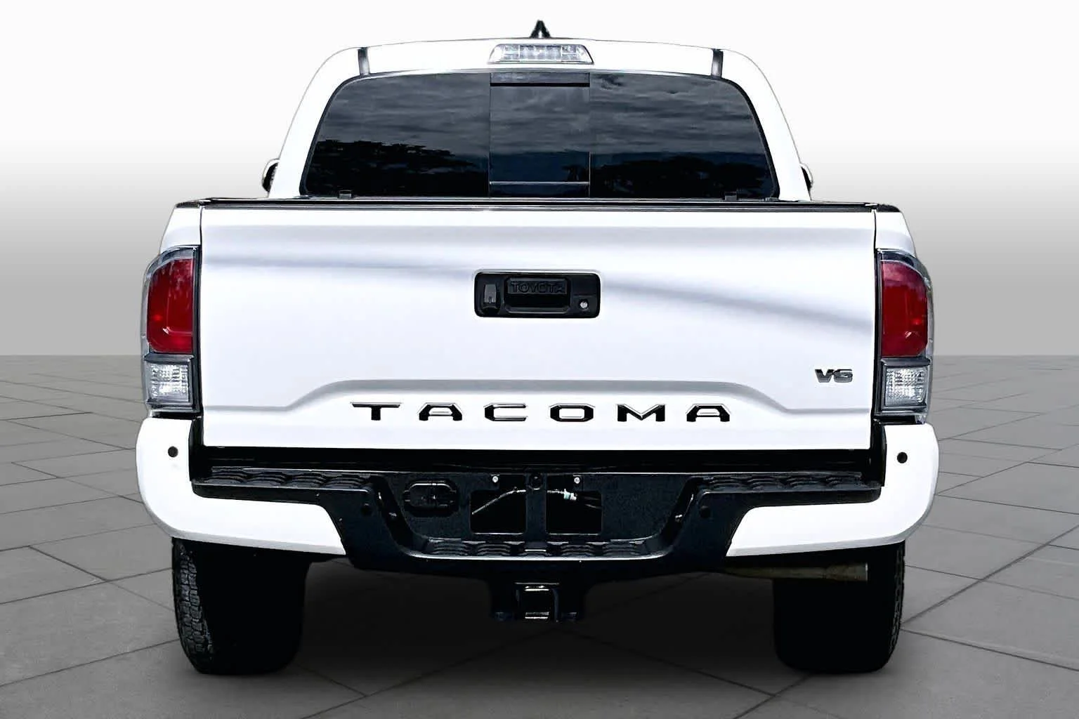 Certified Used 2020 Super White Toyota TRD Off Road image 5