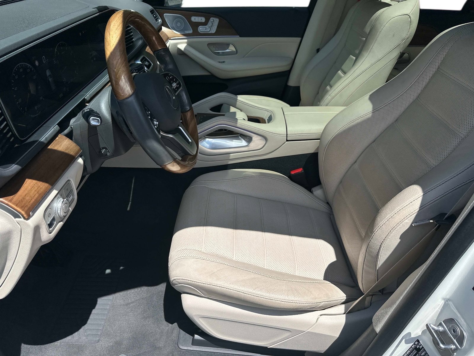 Used 2020 designo Diamond White Bright Mercedes-Benz GLE 450 image 19