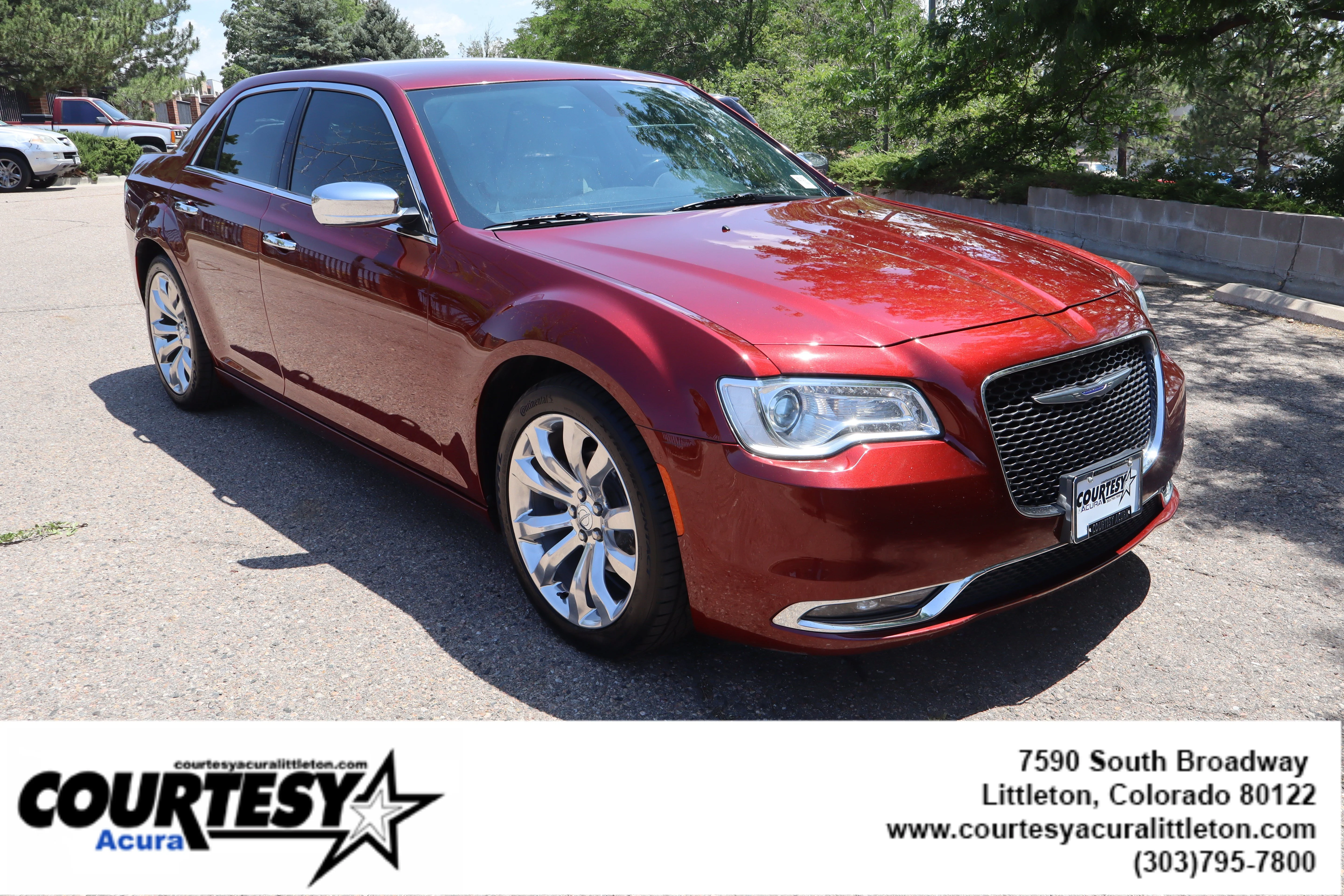 Used 2020 Velvet Red Pearlcoat Chrysler Limited image 8