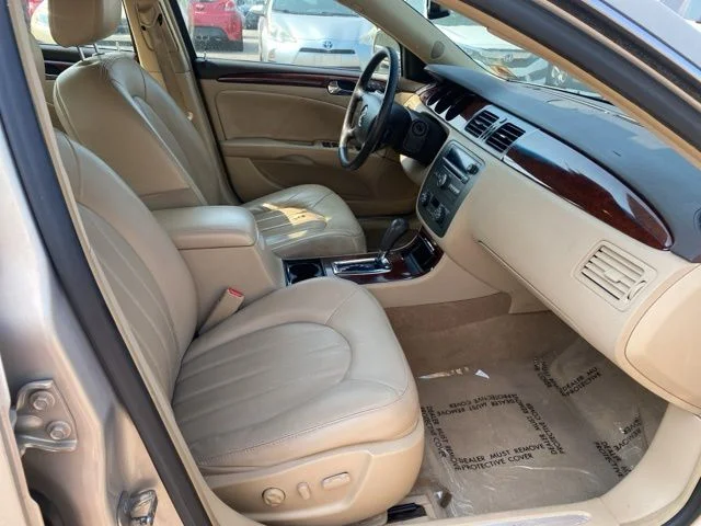 Used 2008 Gold Buick CXL image 26