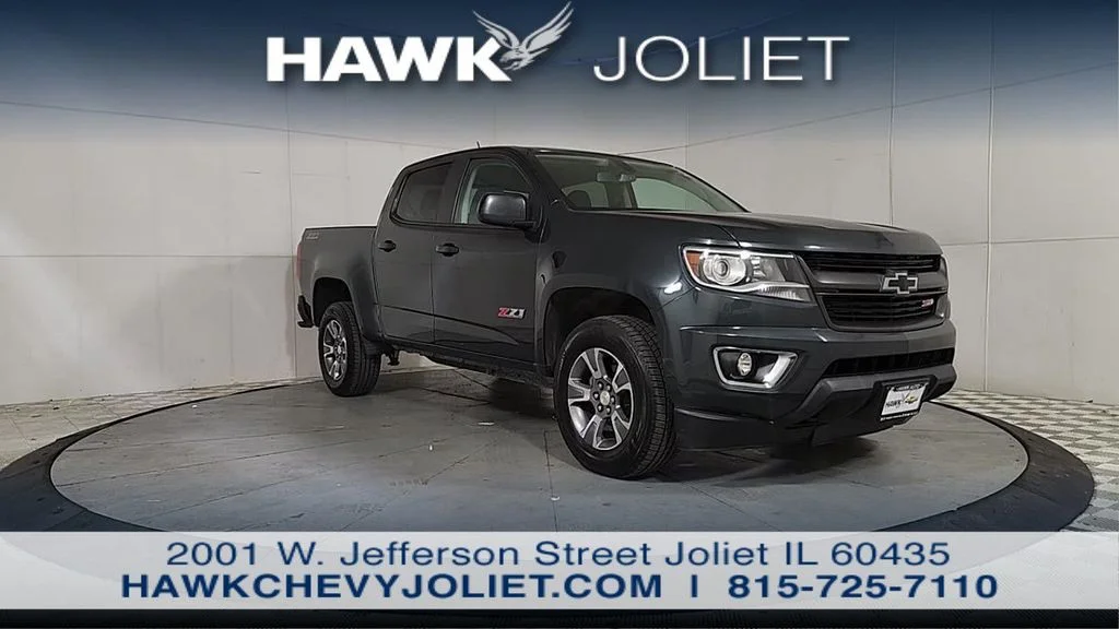 Used 2018 Gray Chevrolet Z71 image 2