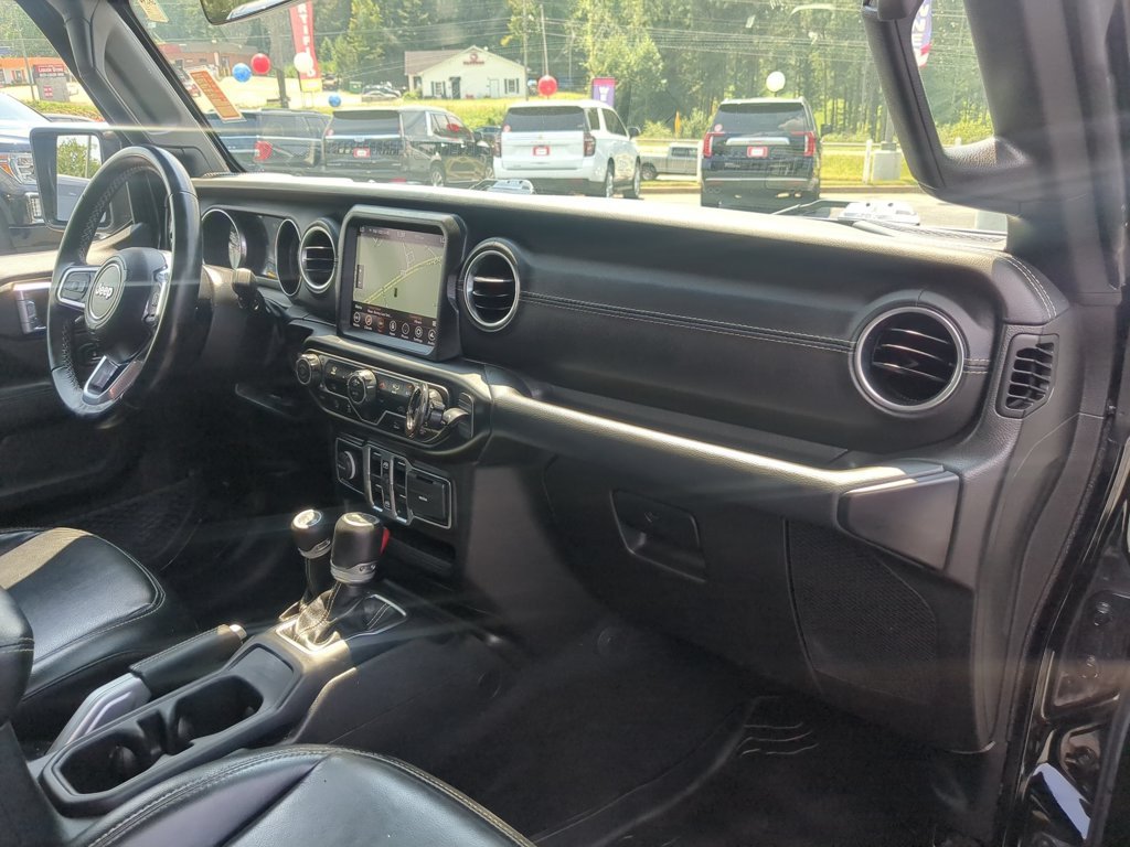 Used 2022 Black Clearcoat Jeep Unlimited Sahara image 28