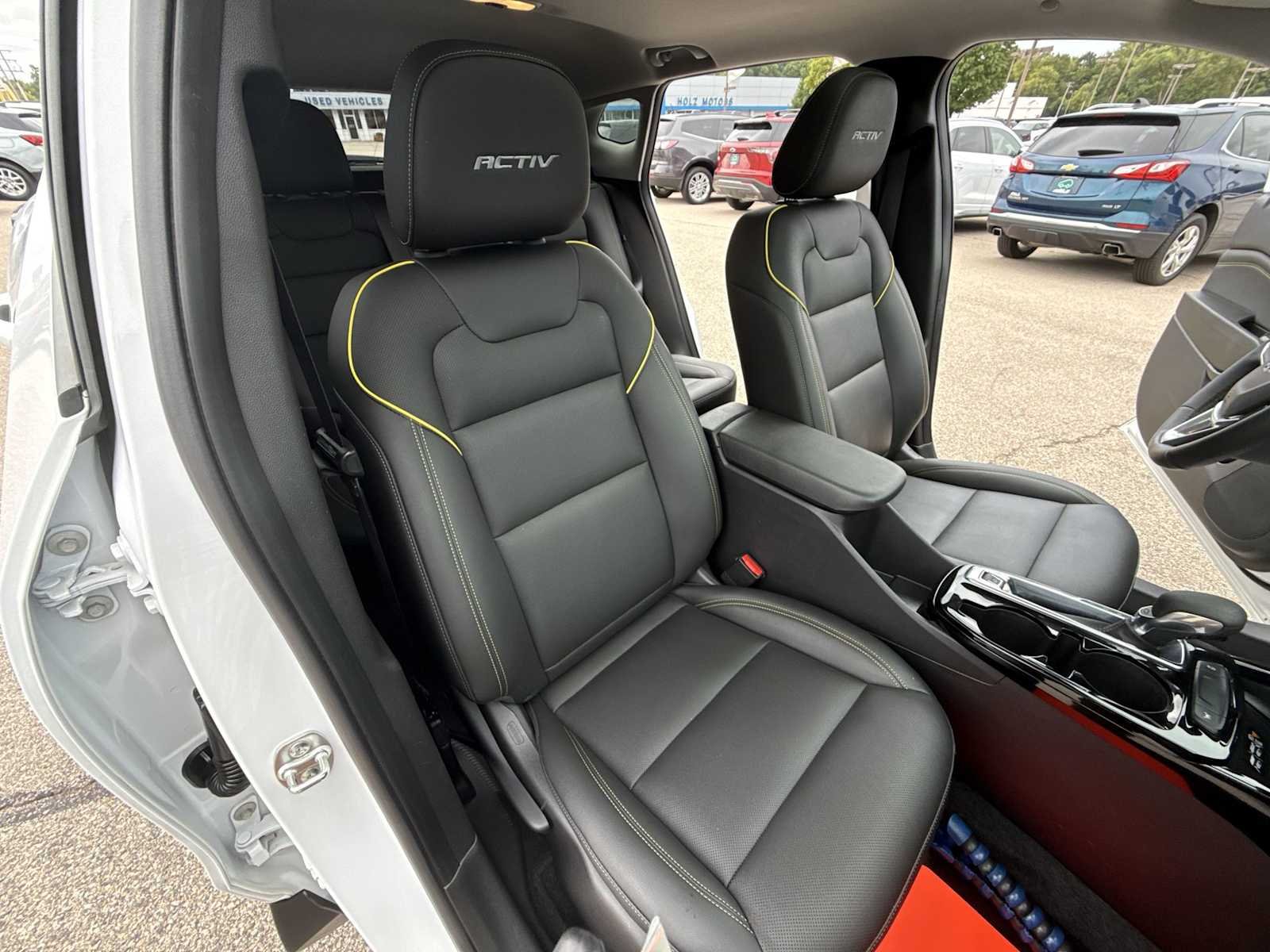 Certified Used 2024 Summit White Chevrolet ACTIV image 27